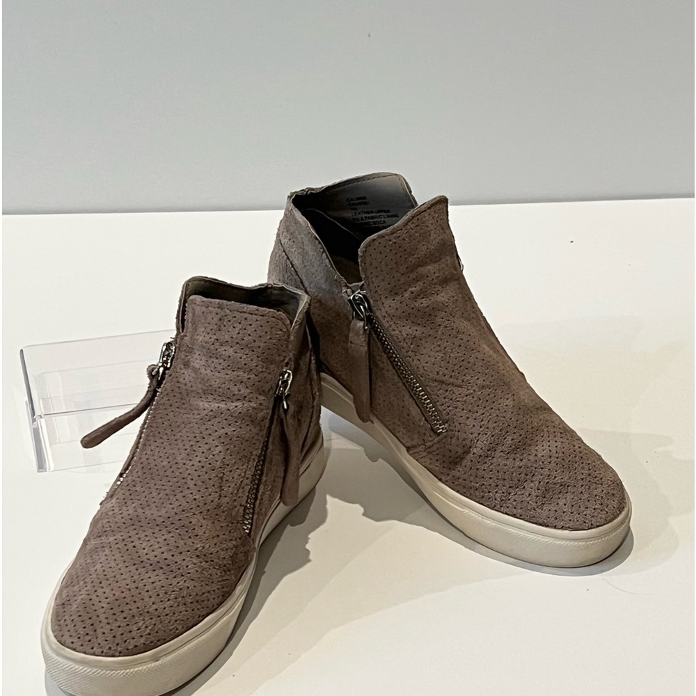Steve Madden Women’s Wedge Sneakers size 7
